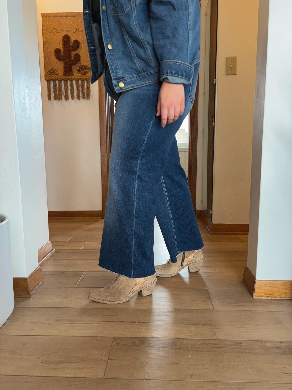 Cropped Dark Denim Mid Rise