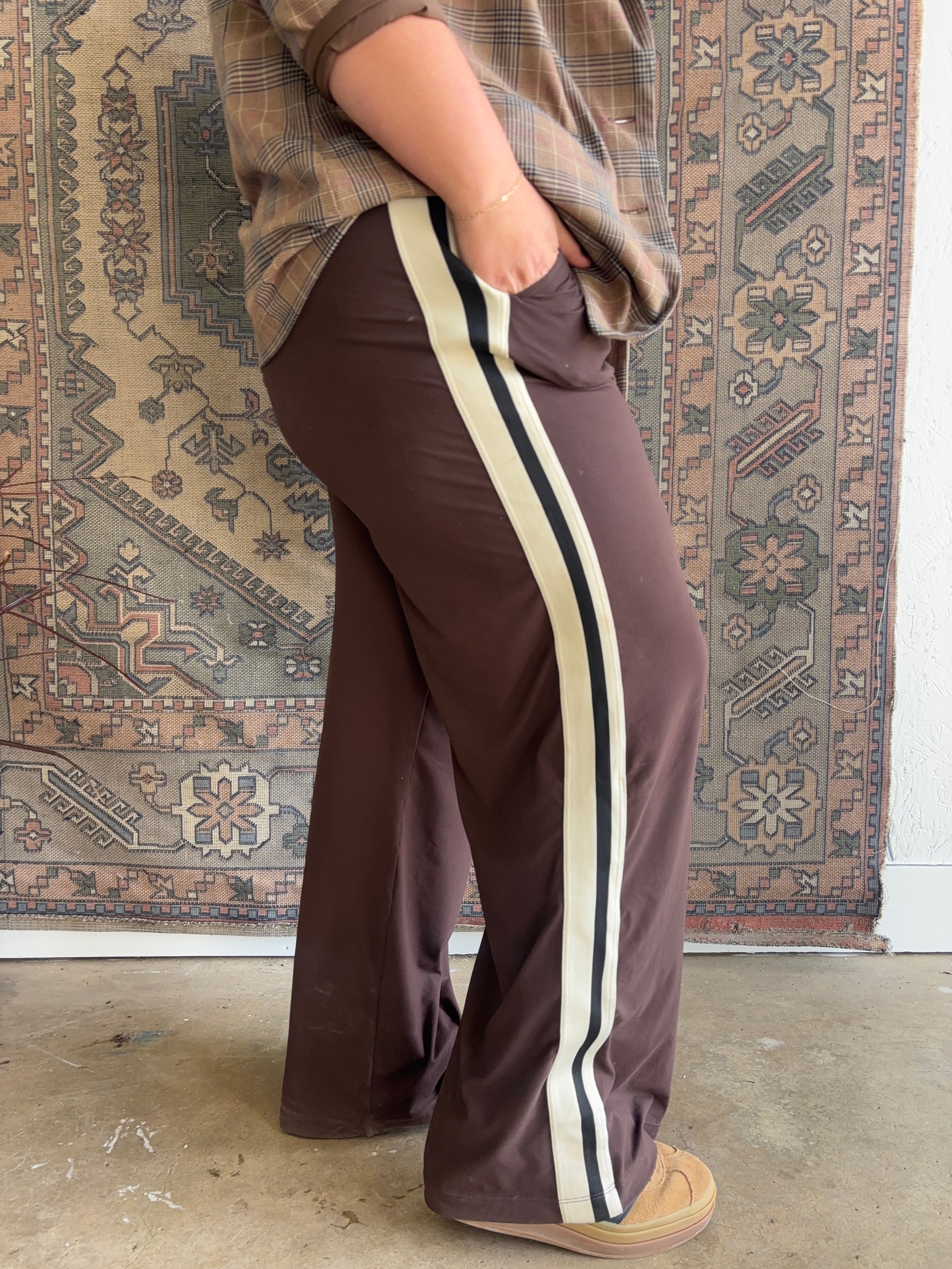 Butter Soft Stripe Pants [Brown and Navy]